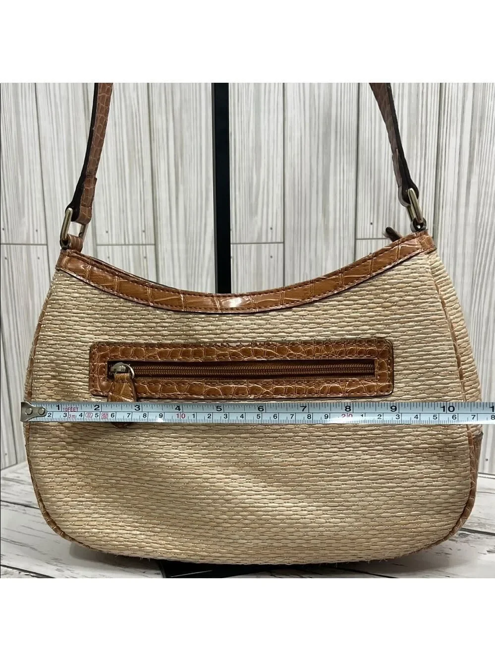 Liz Claiborne Boho Y2K Woven Straw Shoulder Bag Beige with Brown Faux Croc Trim